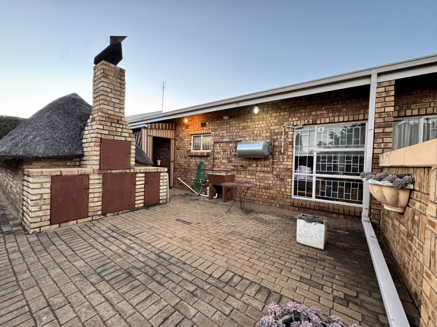 2 Bedroom Property for Sale in Oudorp North West